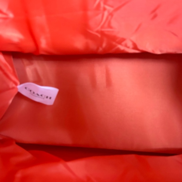 New Coach Violet Leather Crossbody w/ 2 Straps & Coach Floral Patterned Tote Set - Picture 8 of 11